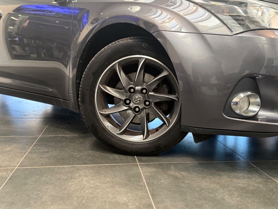 Toyota Avensis 1,6 VVT-i T1 4d