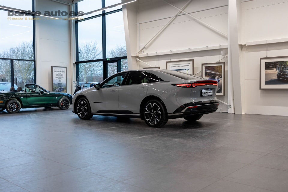 Mazda 6e Takumi+ 5d