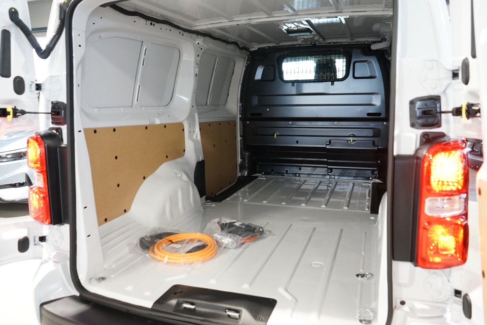 Toyota ProAce 75 Long Comfort Master+