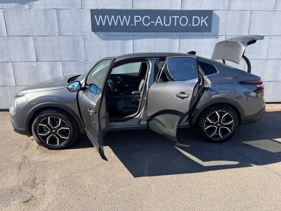 Citroën ë-C4 X 50 Shine 4d