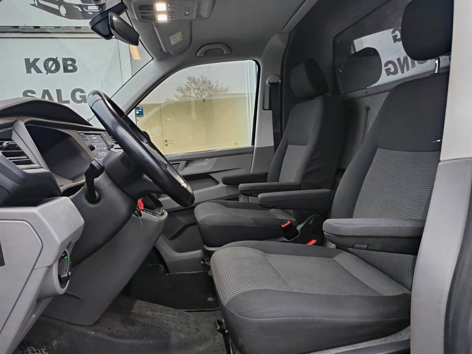 VW Transporter 2,0 TDi 150 Kassevogn DSG lang