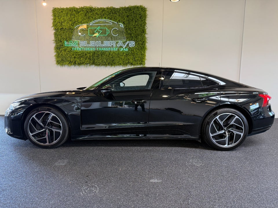 Audi e-tron GT quattro 4d