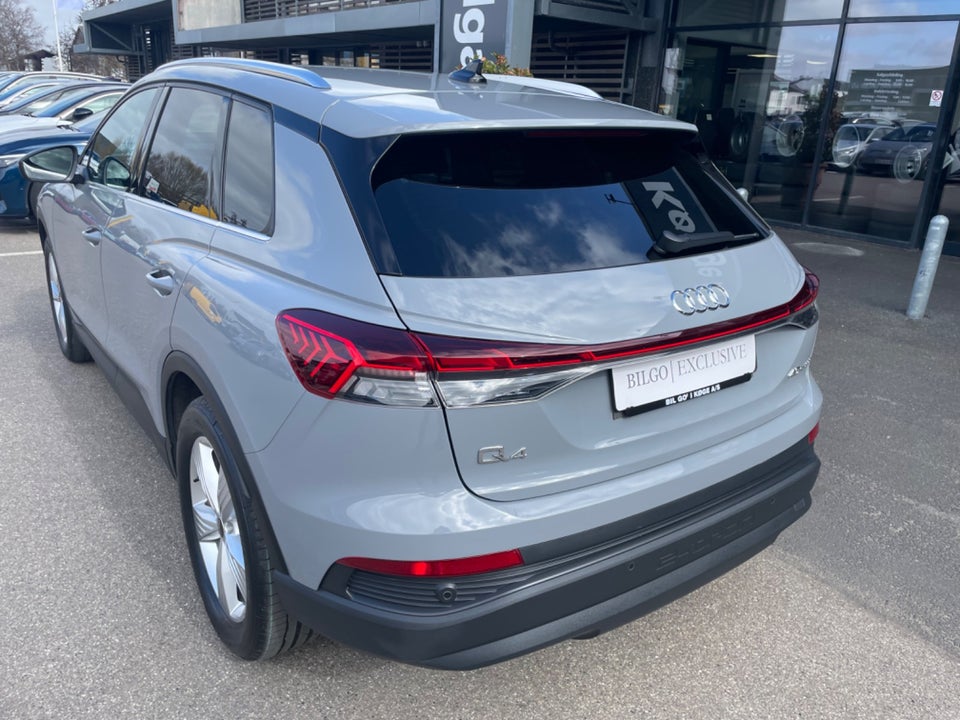 Audi Q4 e-tron 40  5d