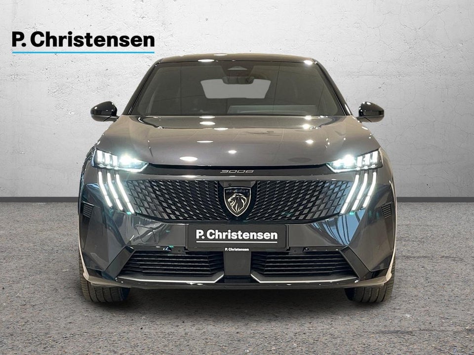 Peugeot e-3008 77 GT Pack 5d