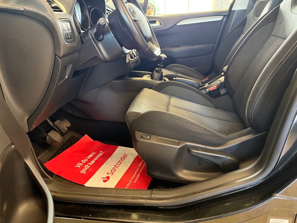 Citroën C4 1,2 PureTech 130 Attraction 5d
