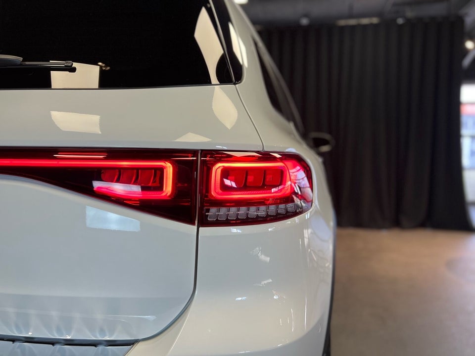 Mercedes EQB250+ Progressive 5d