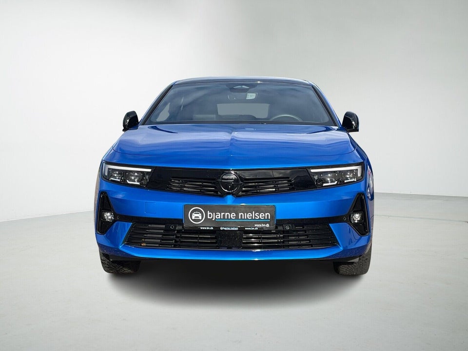 Opel Astra-e 54 Ultimate 5d