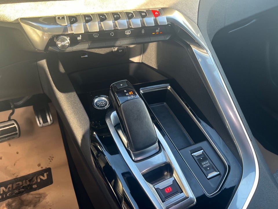 Peugeot 3008 1,6 Hybrid First GT EAT8 5d