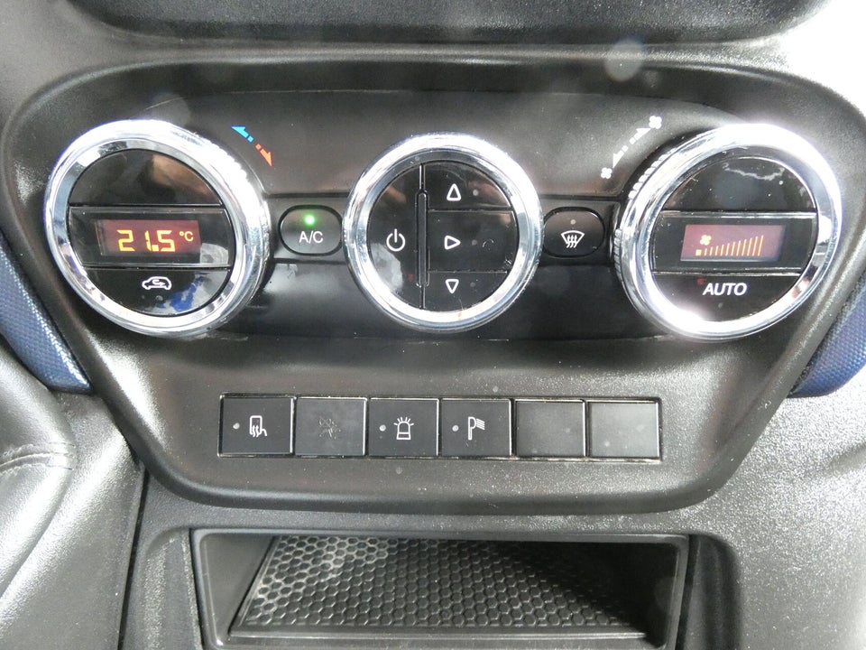 Iveco Daily 2,3 35S16 3750mm Lad AG8 2d