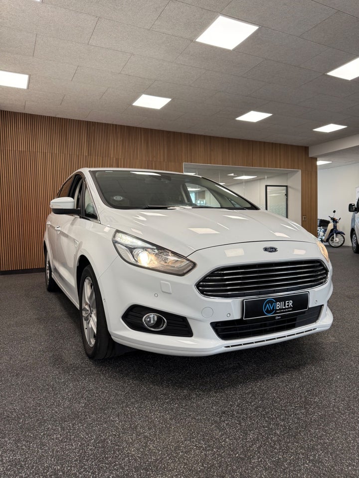 Ford S-MAX 2,0 TDCi 150 Titanium aut. 7prs 5d