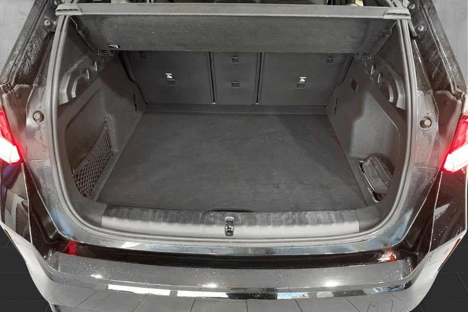 BMW iX1 eDrive20 M-Sport 5d