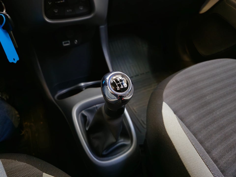 Toyota Aygo 1,0 VVT-i x-cite 5d