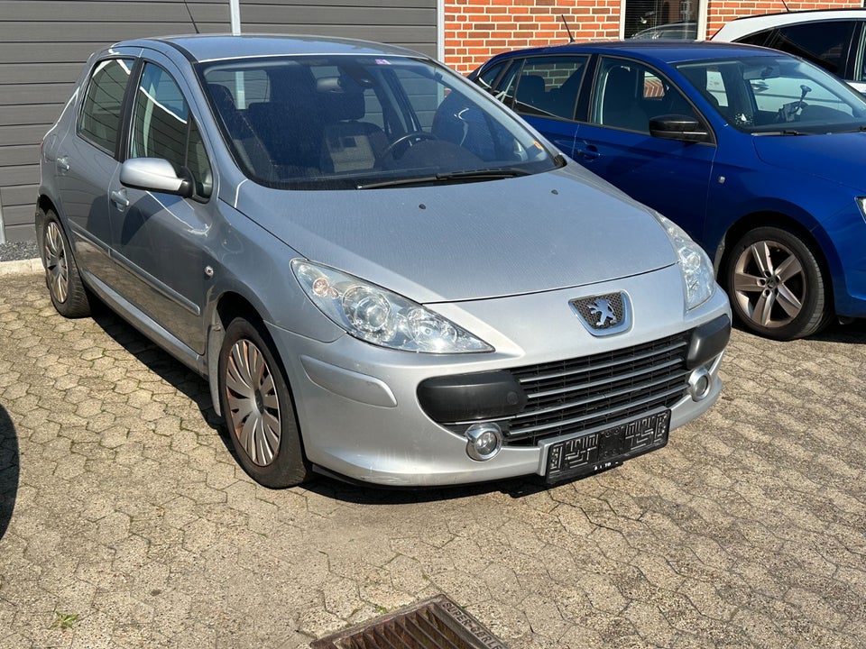 Peugeot 307 1,6 HDi 109 Creative 5d