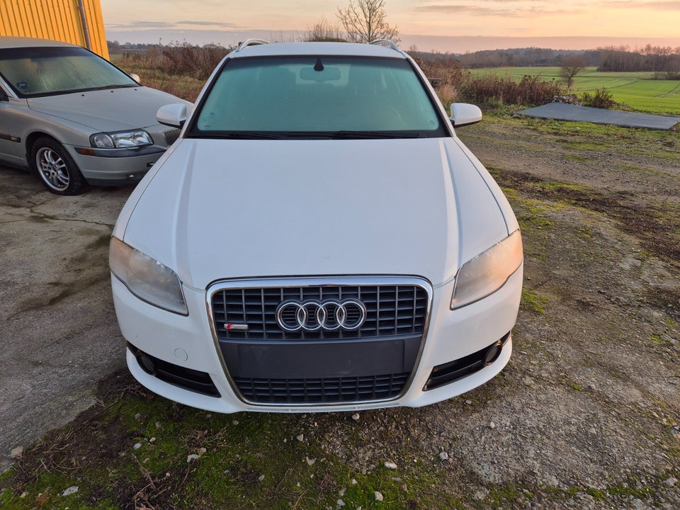 Audi A4 2,0 S-line Avant 5d