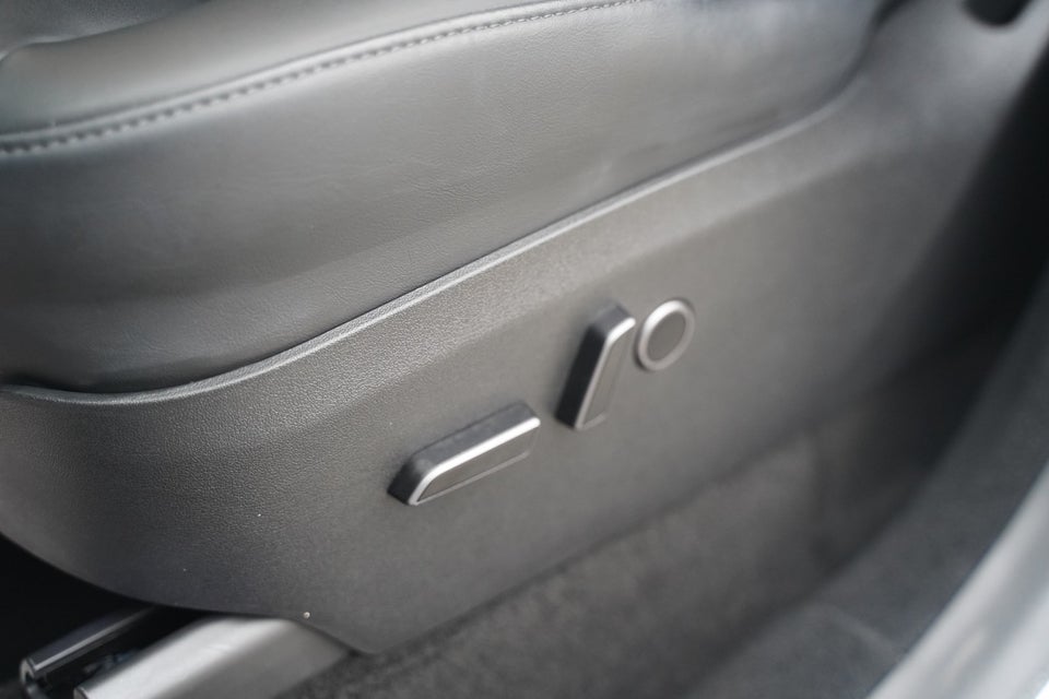 Tesla Model Y RWD 5d