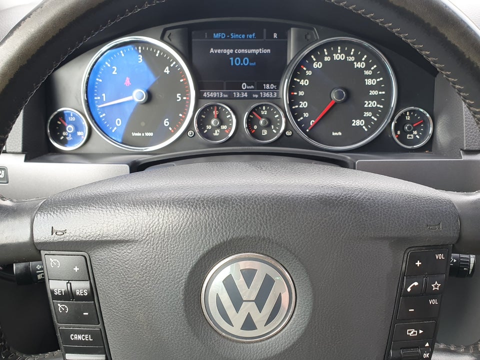 VW Touareg 3,0 TDi Tiptr. 4Motion 5d