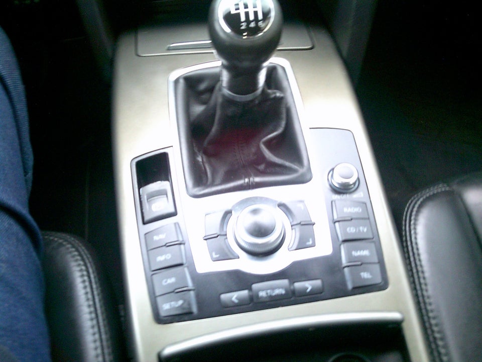 Audi A6 2,4 V6 4d