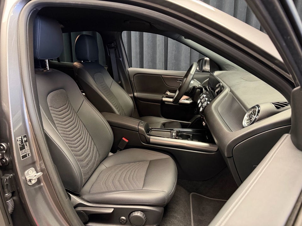Mercedes EQA250+ Progressive 5d
