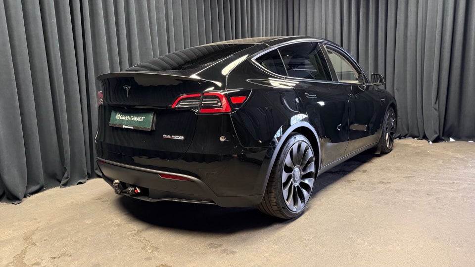 Tesla Model Y Performance AWD 5d