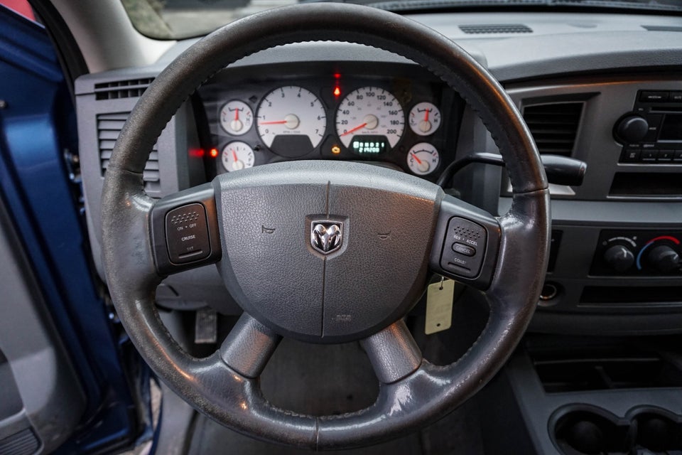 Dodge RAM 1500 5,7 V8 Hemi Sport aut. 4d