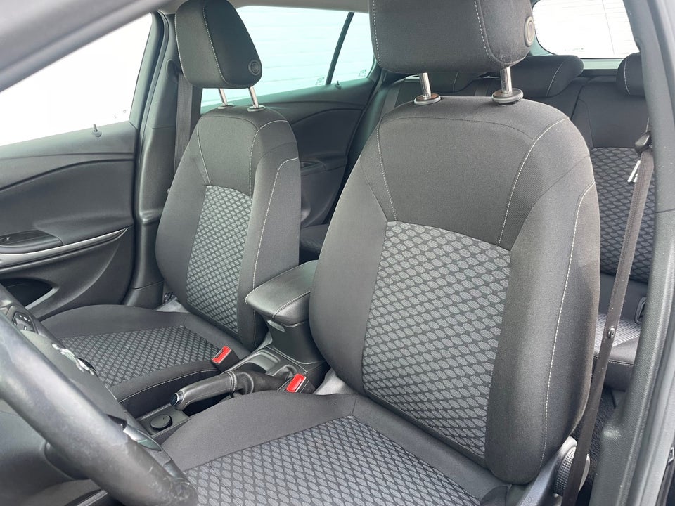 Opel Astra 1,0 T 105 Enjoy Sports Tourer 5d