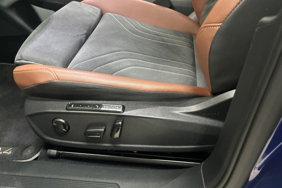 VW ID.4 77 Pro Performance Tech 5d