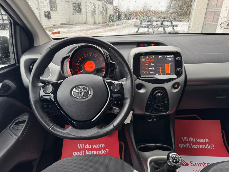 Toyota Aygo 1,0 VVT-i x-play 5d