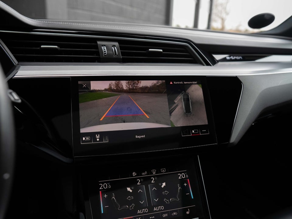 Audi e-tron 55 S-line quattro 5d