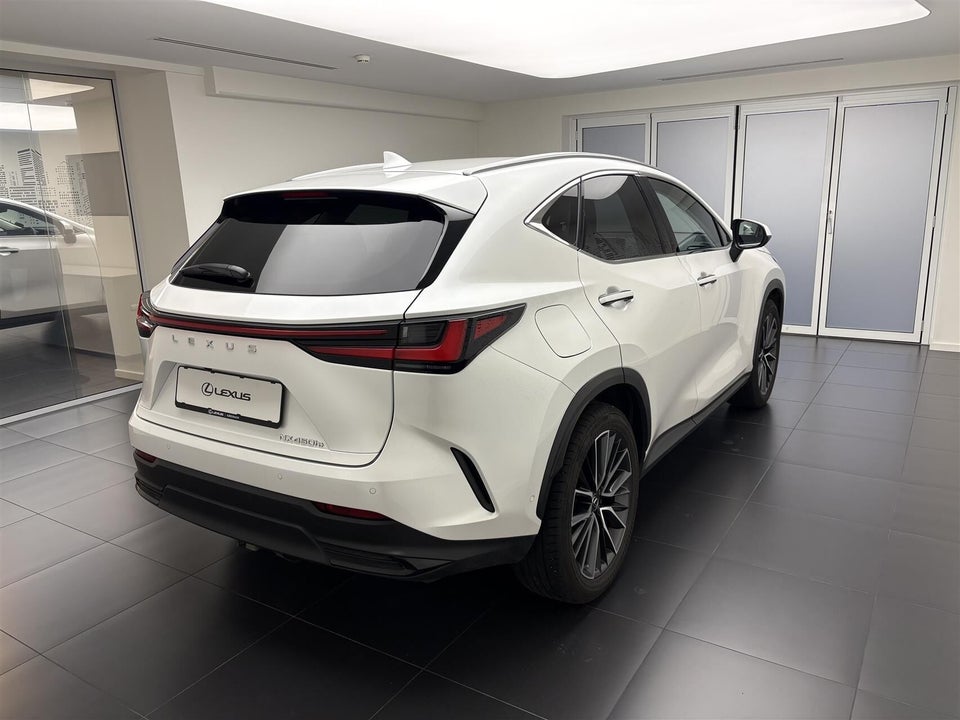Lexus NX450h+ 2,5 Luxury aut. AWD 5d