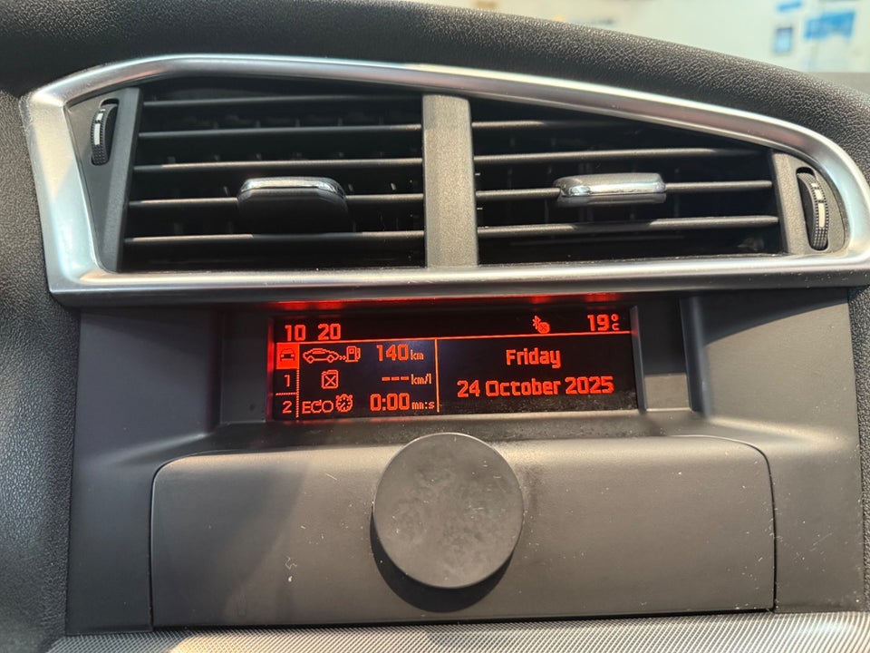 Citroën C4 1,6 e-HDi 115 Exclusive E6G 5d