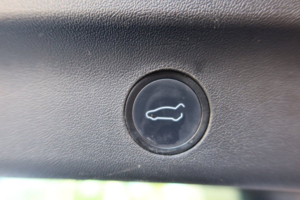 Tesla Model Y Long Range AWD 5d