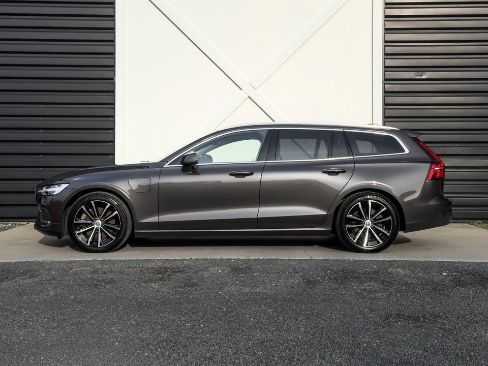Volvo V60 2,0 T6 ReCharge Plus Bright aut. AWD 5d