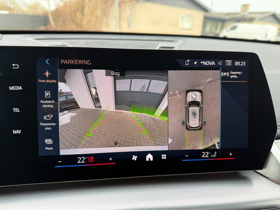 BMW iX1 eDrive20 Fully Charged M-Sport 5d