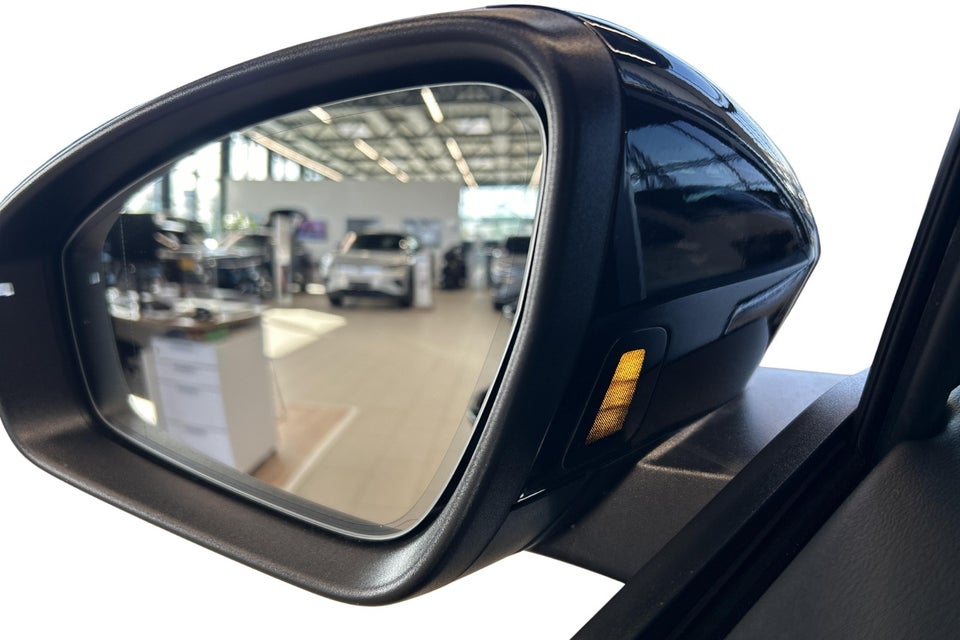 Audi Q4 e-tron 45 S-line 5d