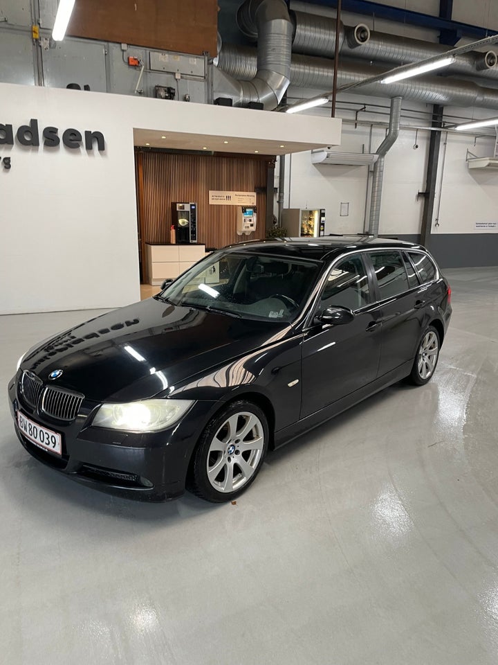 BMW 325i 3,0 Touring 5d