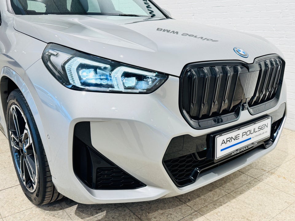 BMW iX1 xDrive30 M-Sport 5d