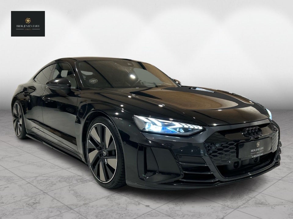 Audi e-tron GT quattro 4d