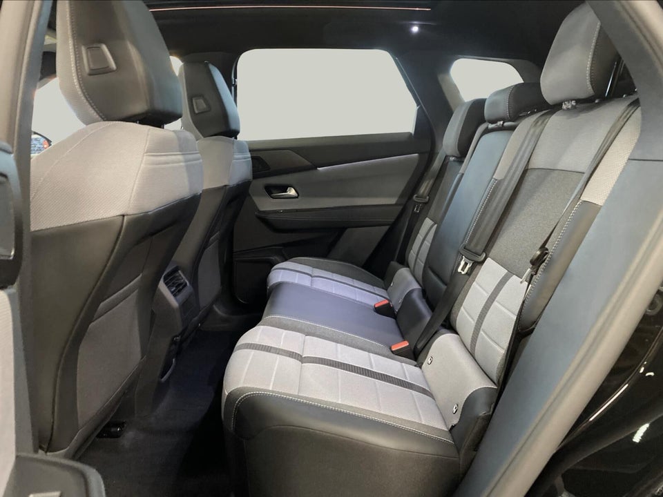 Opel Grandland-e 73 GS Sky 5d