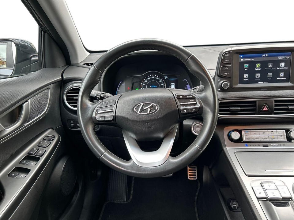 Hyundai Kona 64 EV Essential 5d