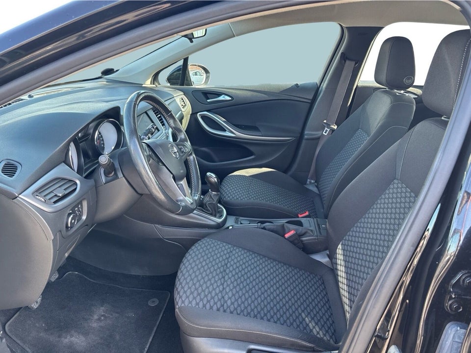 Opel Astra 1,2 T 110 Edition Sports Tourer 5d