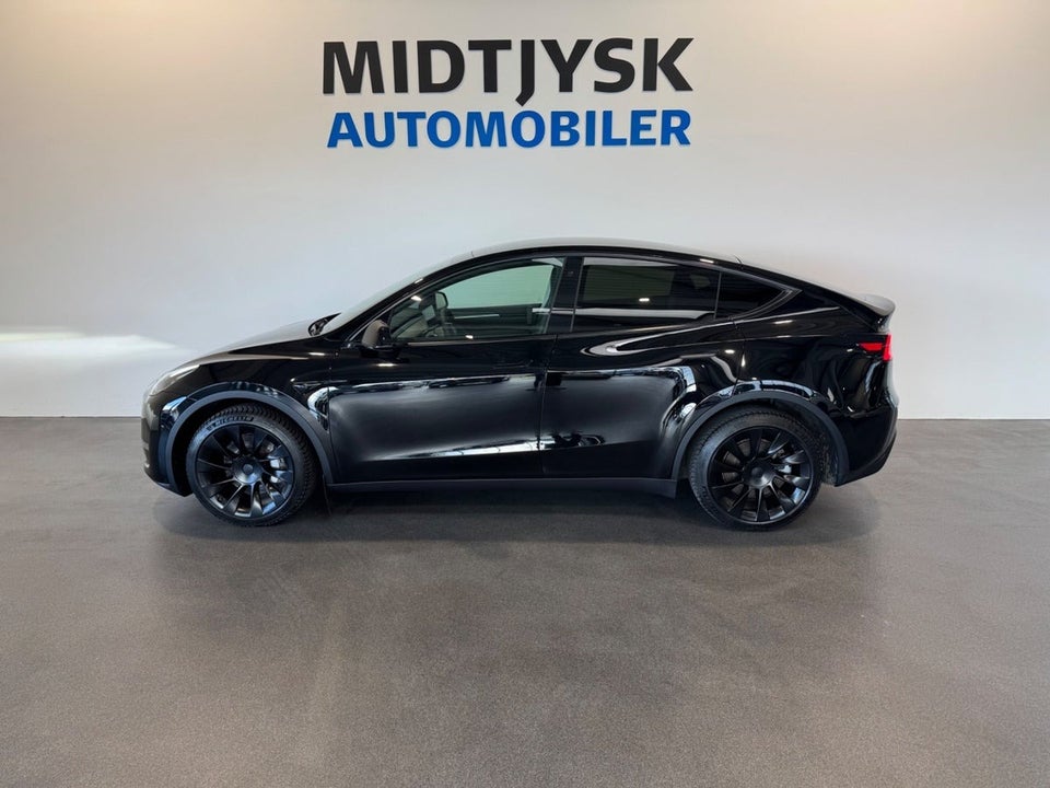 Tesla Model Y Long Range AWD 5d