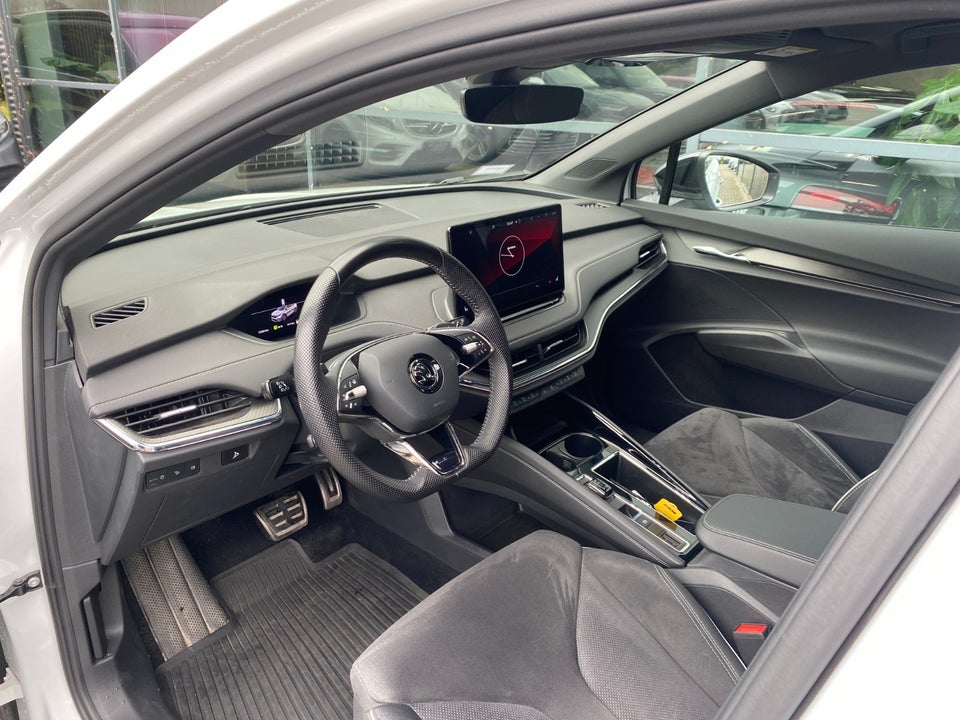 Skoda Enyaq 80x iV Sportline 5d