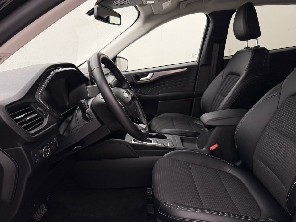 Ford Kuga 2,5 PHEV Titanium X CVT 5d