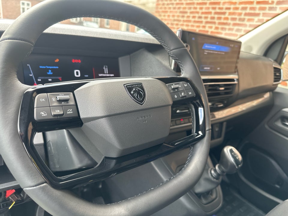 Peugeot Expert 2,0 BlueHDi 144 L3 Premium Van