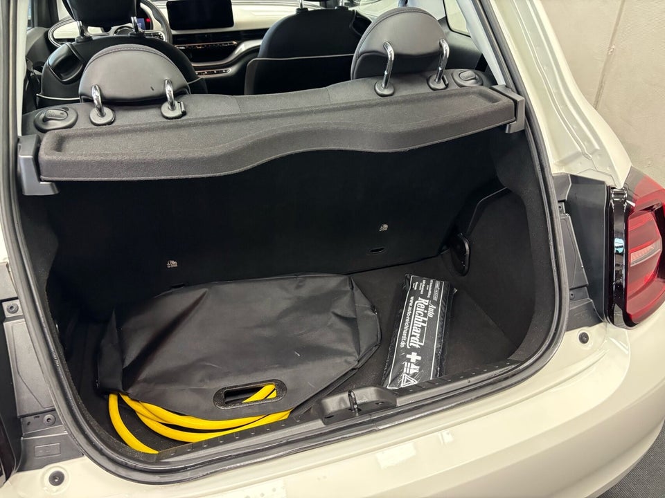 Fiat 500e 24 Icon 3d