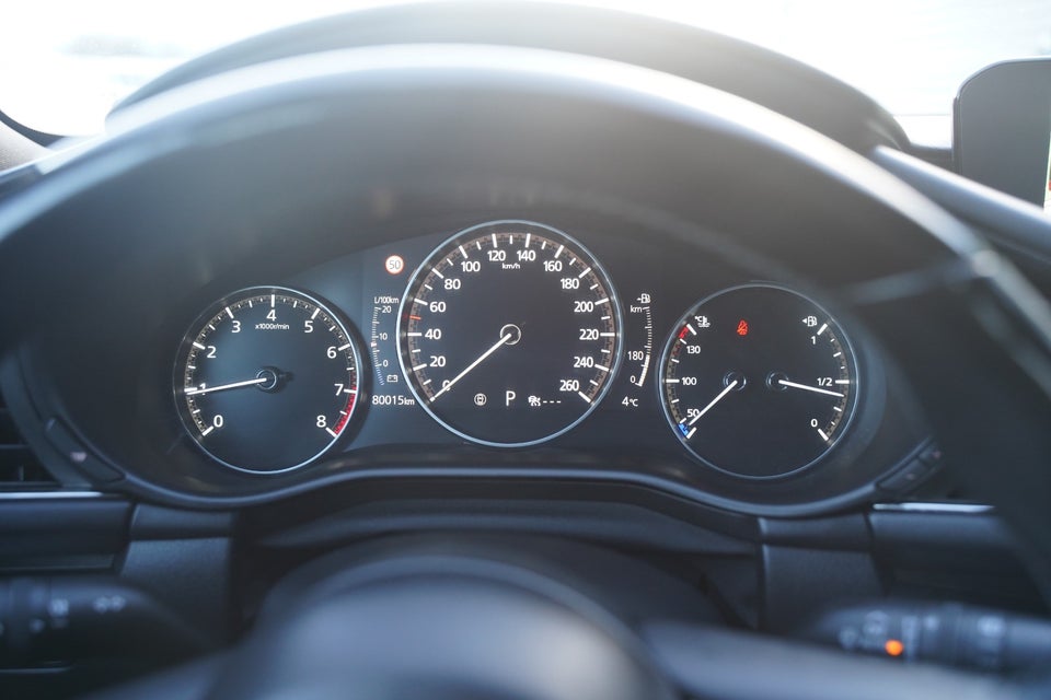 Mazda 3 2,0 e-SkyActiv-G 150 Cosmo aut. 4d