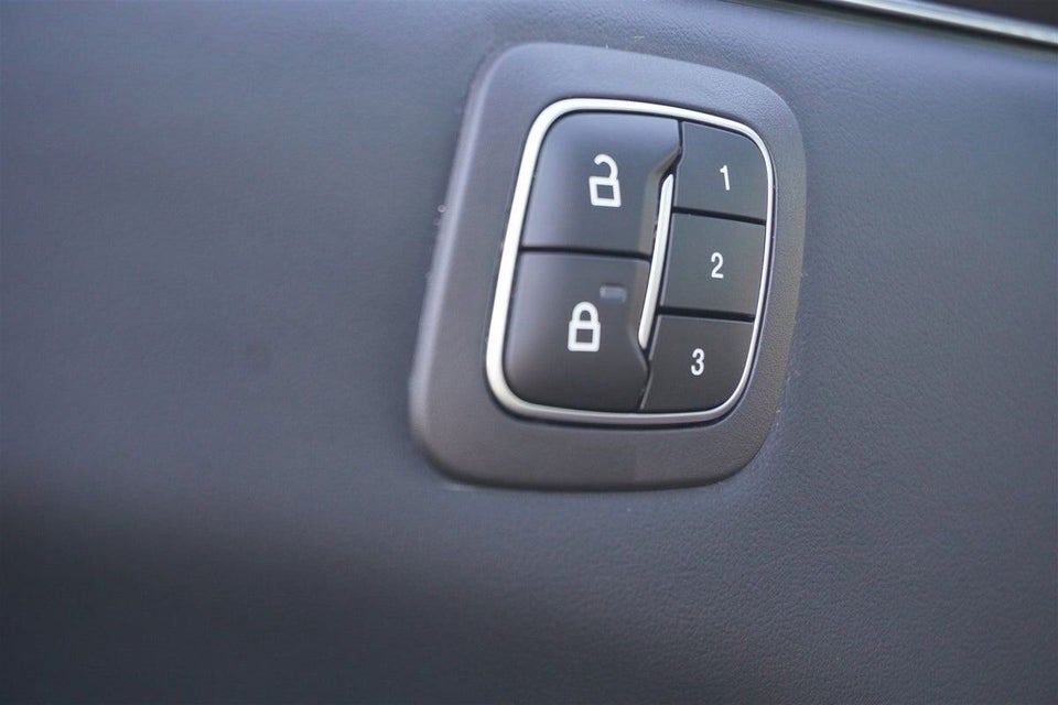 Ford Mustang Mach-E 98 Premium Extended Range 5d