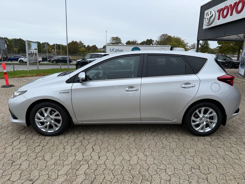 Toyota Auris 1,8 Hybrid H2 Comfort CVT 5d