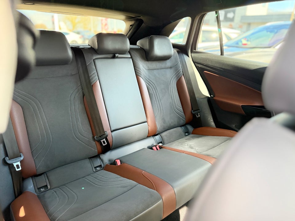 VW ID.4 77 1ST Pro 5d