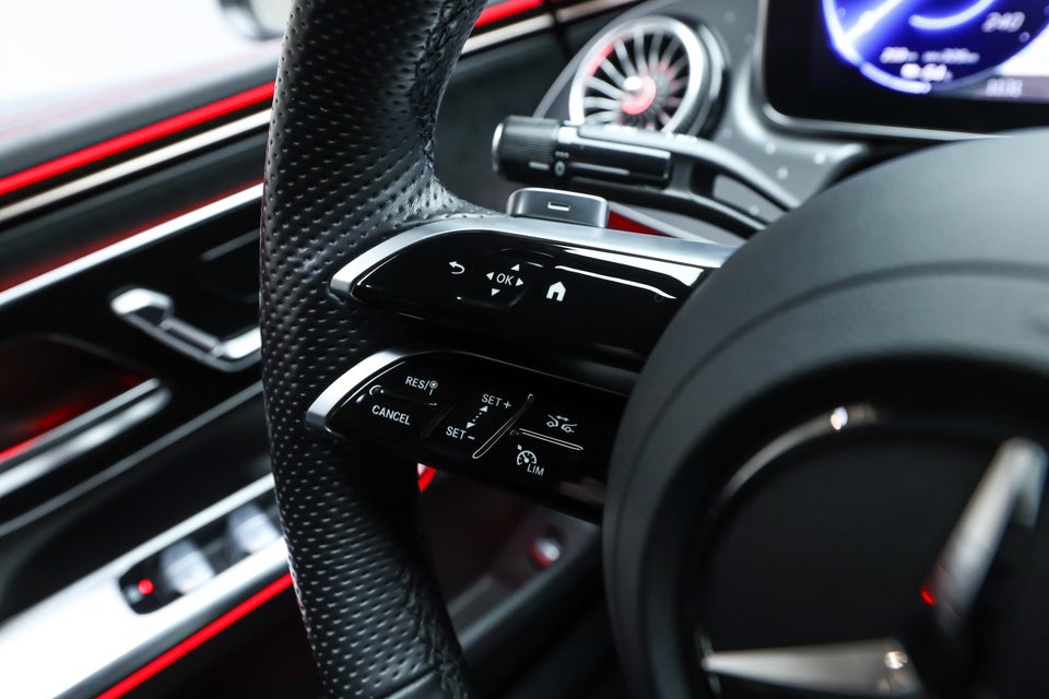 Mercedes EQE350 AMG Line 4d